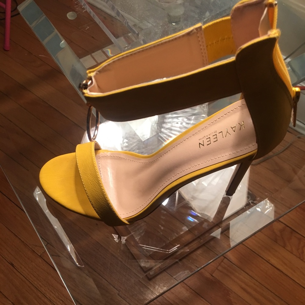 Women sandals